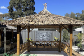 Gazebo 2.5mx2.5m Bamboe met zijpanelen – Bamboe Hut